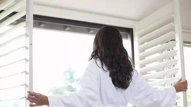 暑去凉来,立秋之后该如何养生? 早起开窗户