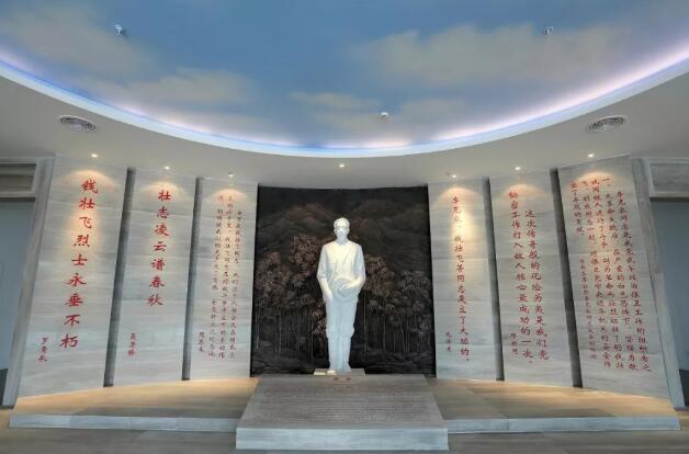 江浙“红色旅游”精品线路推荐 钱壮飞纪念馆雕像