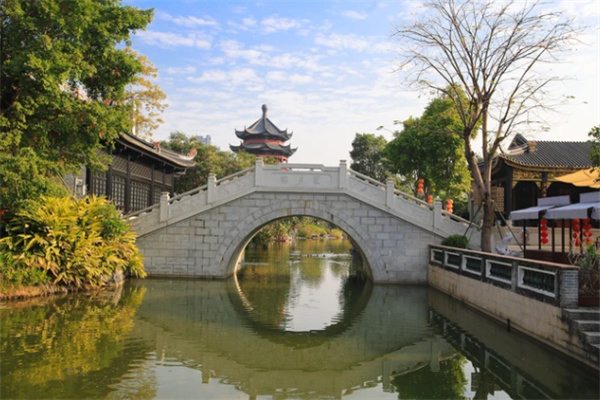 岭南风韵,走进佛山新晋网红打卡地 岭南和园拱桥