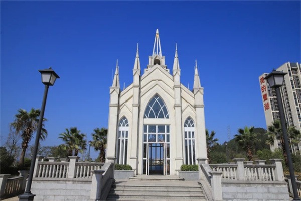 佛山爱丽丝庄园:梦幻奇遇与童真探险的奇妙乐园 欧式建筑