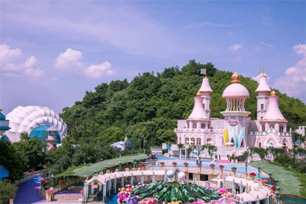 到安吉,不要错过Hello Kitty乐园的童趣冒险哟 城堡
