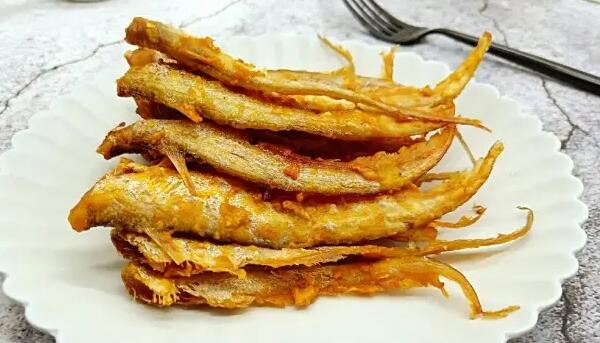 香酥凤尾鱼 香酥凤尾鱼