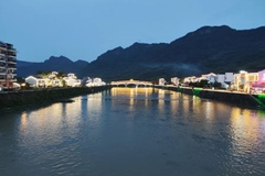 村里夜景