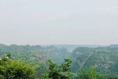 青山