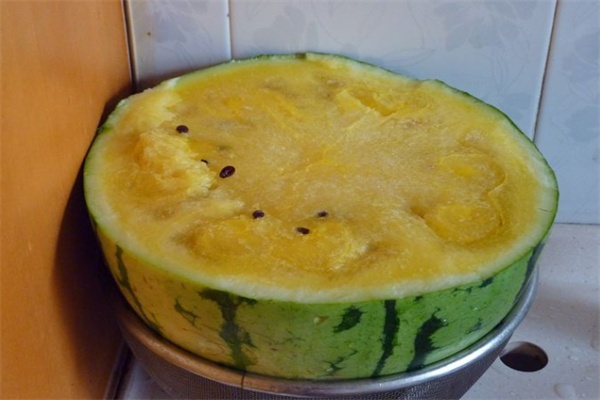 雷甸西瓜 果肉晶黄
