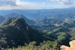 群山