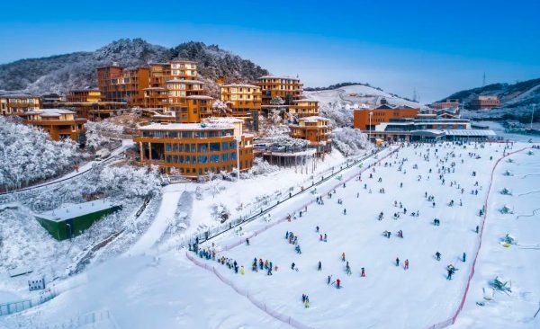 云上草原,南方雪场天花板 云上草原滑雪场
