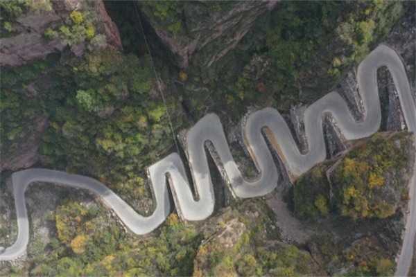 香木河自然保护区:辉县南寨的生态奇观与历史遗韵 盘山公路