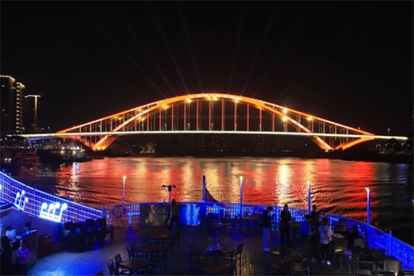 三龙湾夜游,感受佛山水韵与灯光之美 三龙湾游船