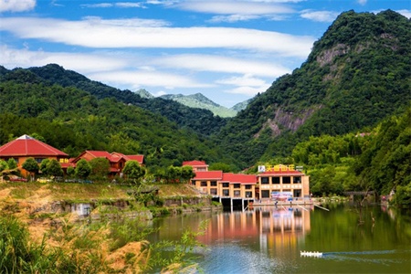 天峡山庄 天峡山庄全景