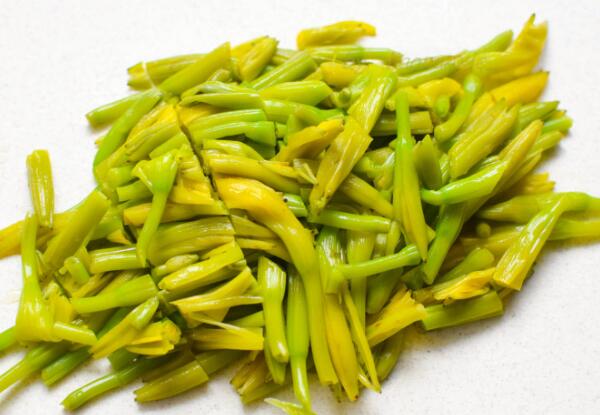 黄花菜 凉拌黄花菜