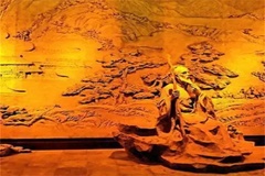 馆内雕塑