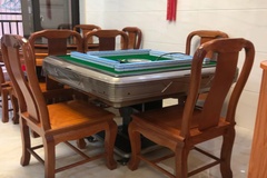 麻将桌