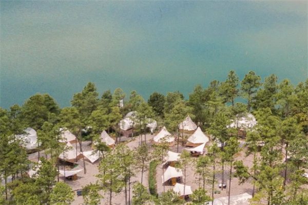 云松营地:安吉的野奢天堂,自然与舒适的完美融合 云松营地