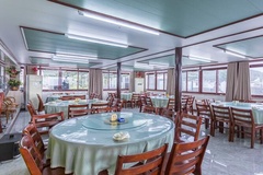 百人用餐大厅
