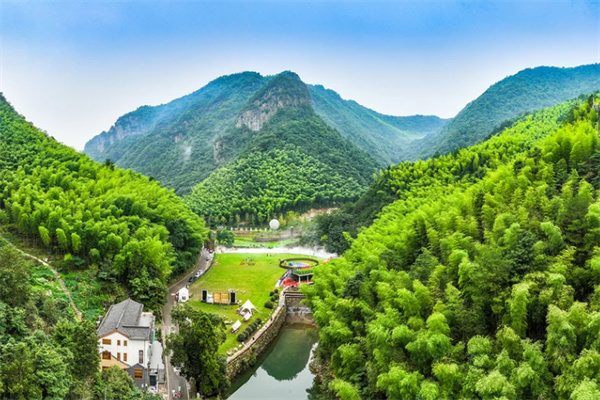 花溪省级风景区:亿年火山奇观,平板长溪之美 花溪风景区