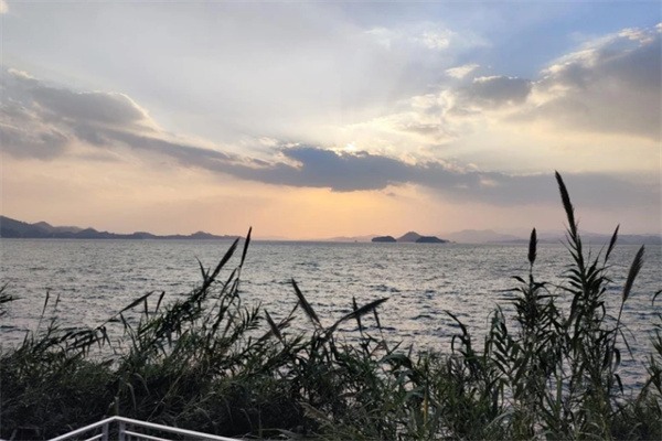 自驾千岛湖,探秘独有的美景与美食 千岛湖晚霞
