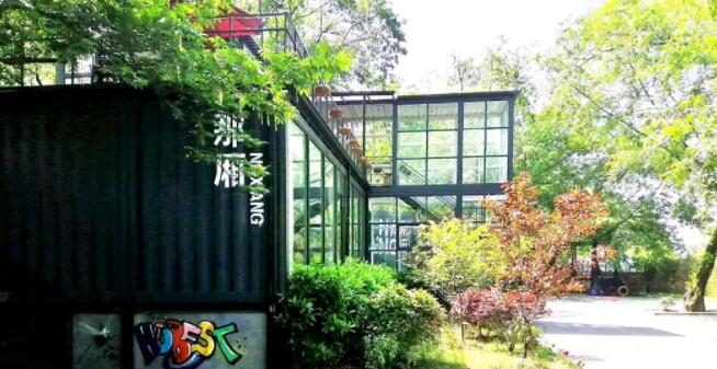 安吉那厢:星空下的集装箱式民宿梦 民宿环境