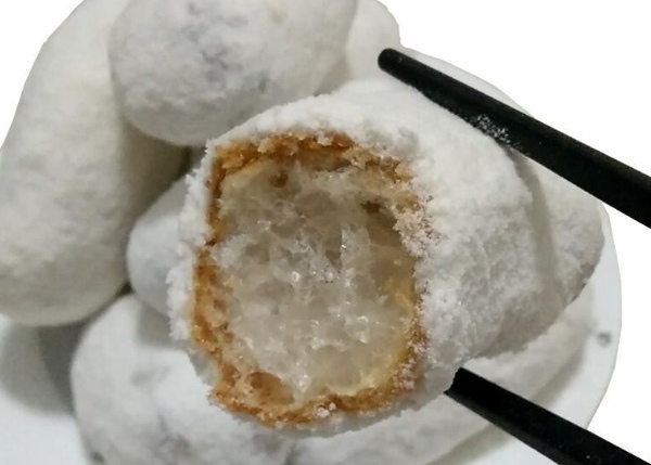 宿松凉亭雪枣 咬开的雪枣