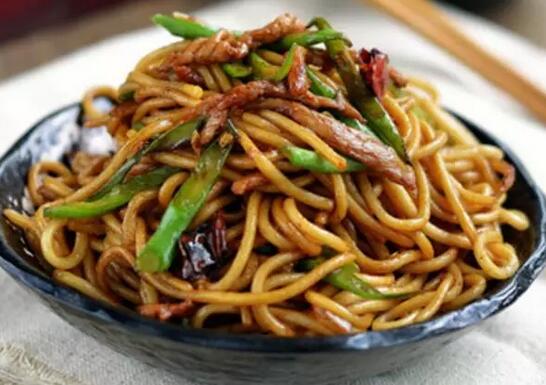 肉丝炒面,让你的味蕾去 面