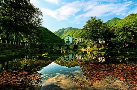 山间的嬉水乐园,安吉十 安吉美景推荐之十里景溪水上娱乐村