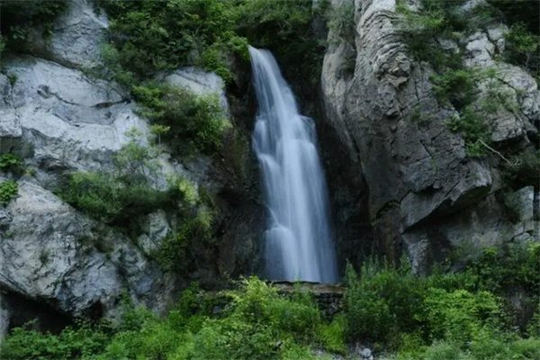 飞瀑